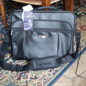 NWT Targus Laptop Bag